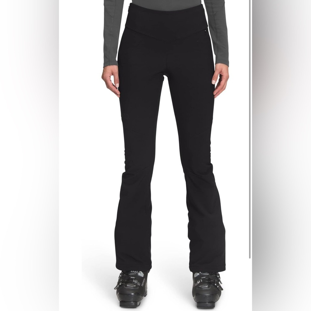 The Northface Women’s snoga windfall ski pants